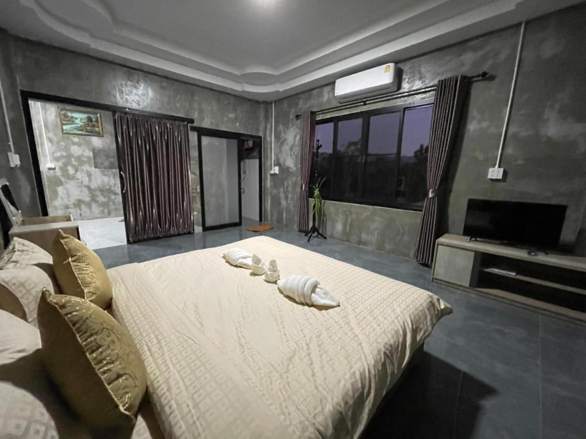 Hugpua Hotel Нан Экстерьер фото