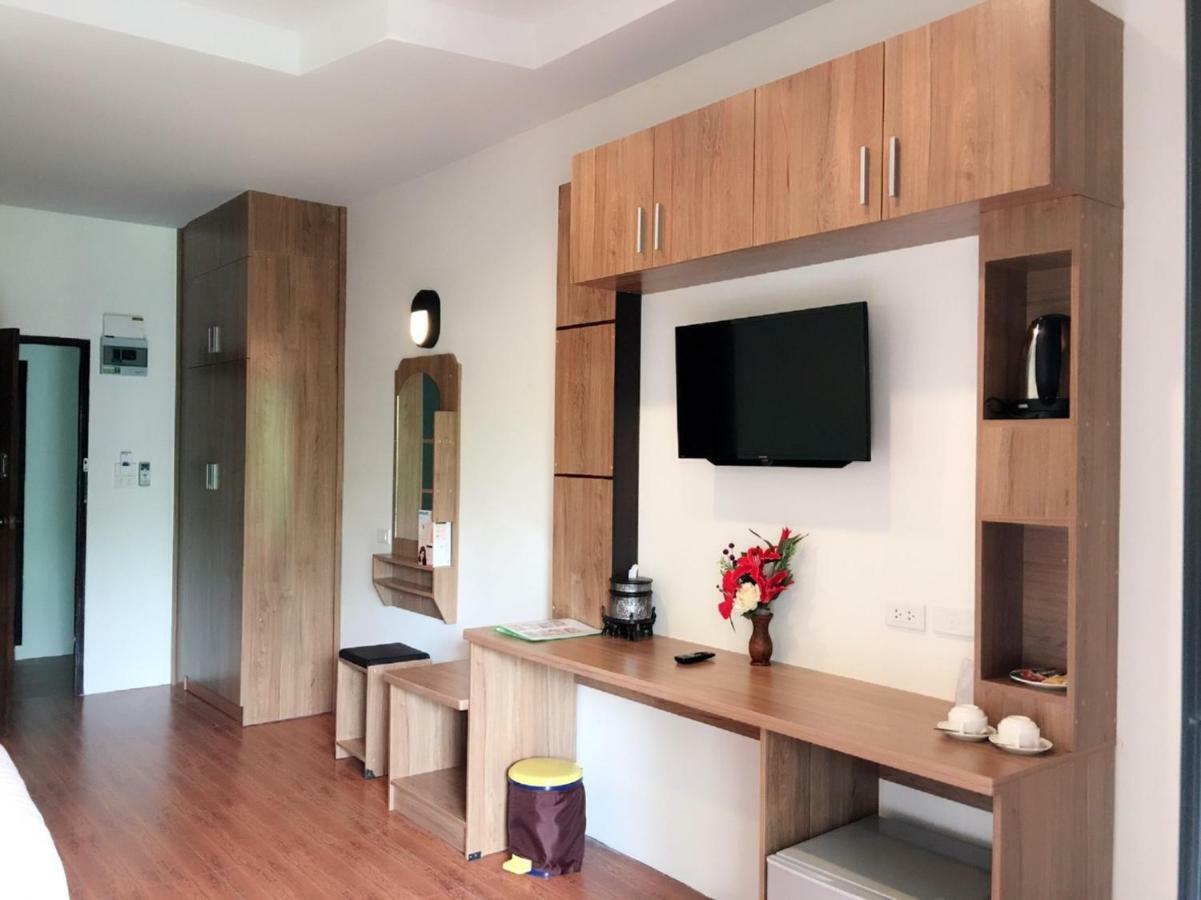 Hugpua Hotel Нан Экстерьер фото
